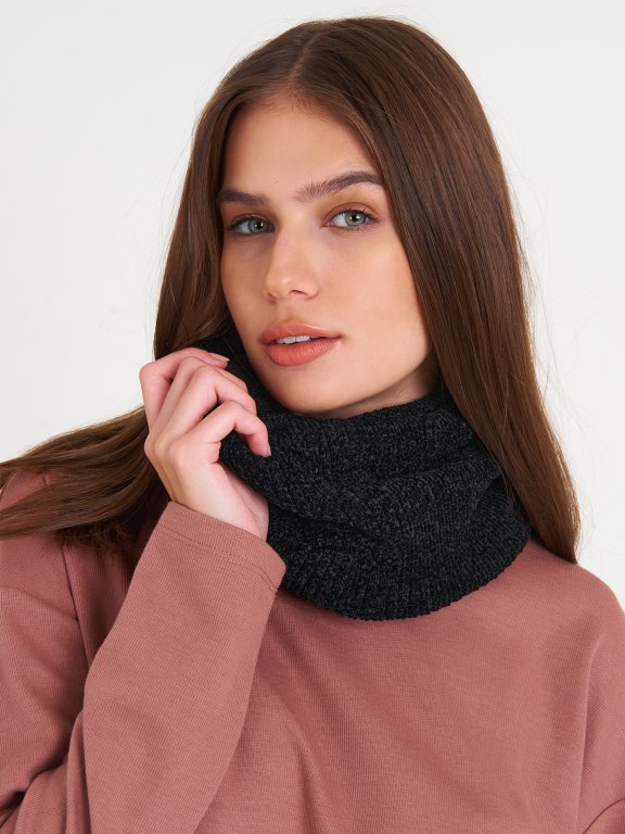 Knitted warm snood