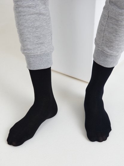 Balení 3 párů vysokých ponožek