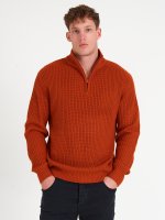 Ribbed pullover with zipper