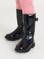 Patent finish boots