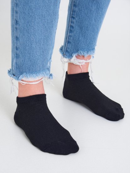 Dva páry základných basic členkových ponožiek