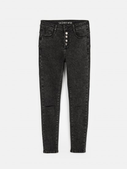 Button fly skinny jeans with push up effect