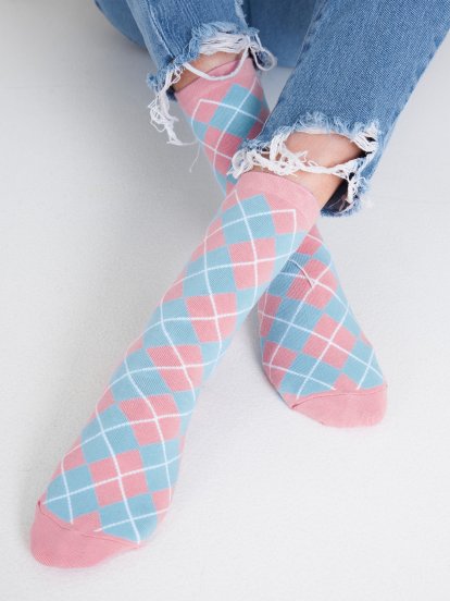 Kárované dámské vysoké ponožky