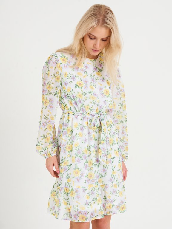 Damska sukienka w kwiaty z szyfonu