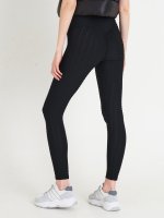 Structured leggings with creasing