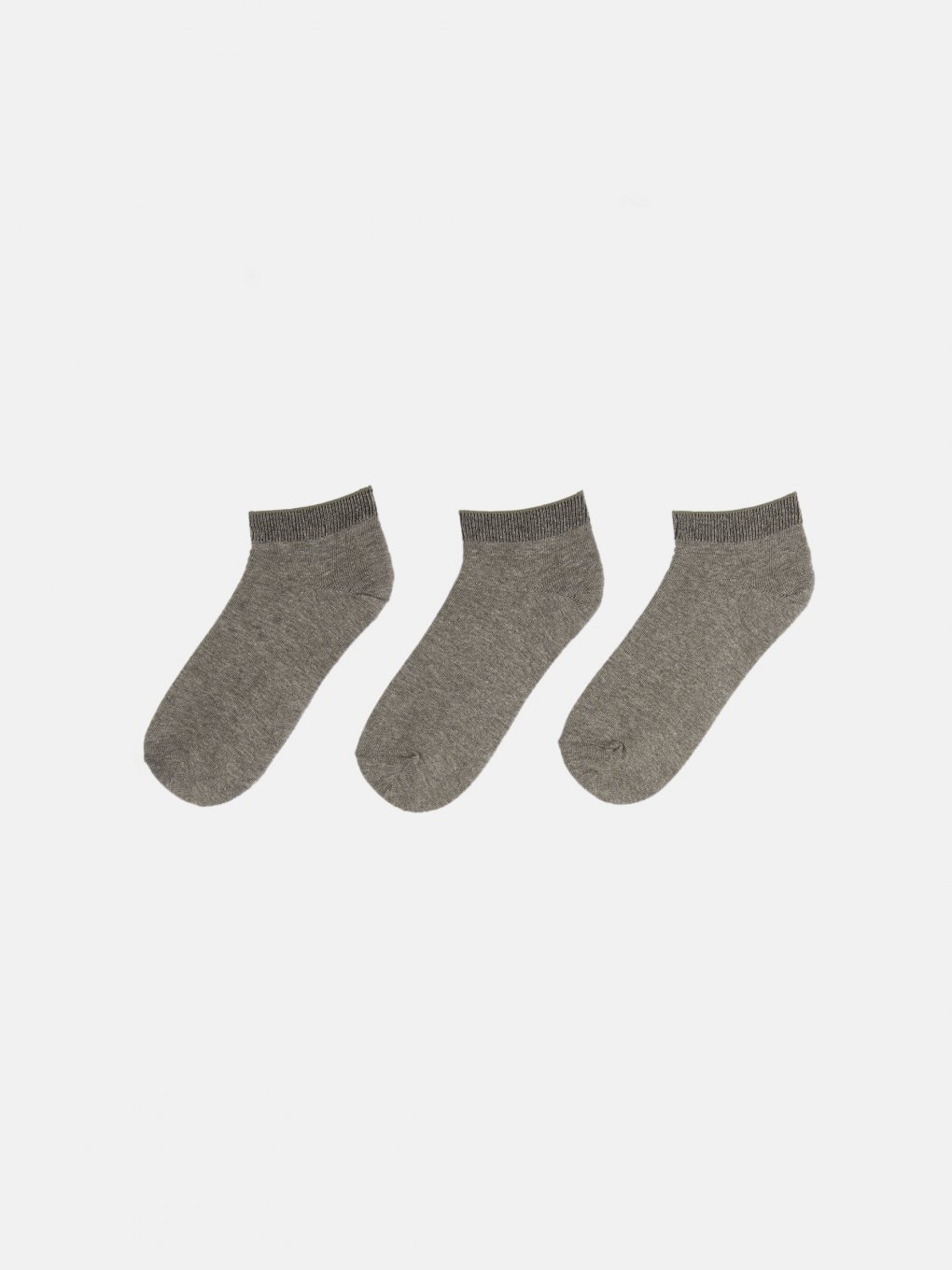 Tri páry základných basic členkových ponožiek