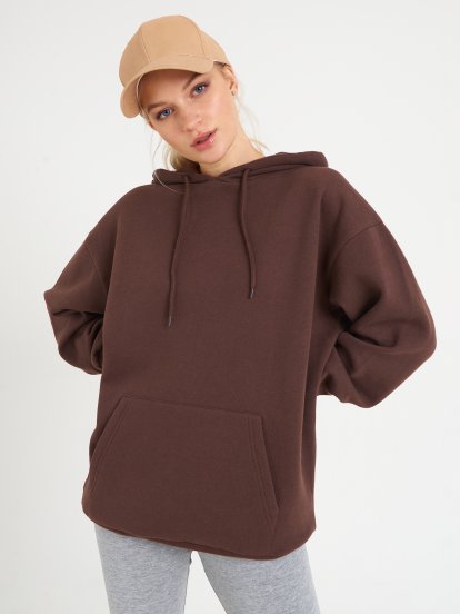 Basic kangaroo hoodie