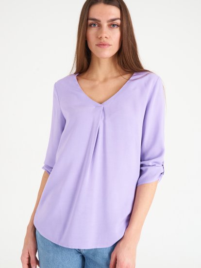 Basic v-neck viscose blouse