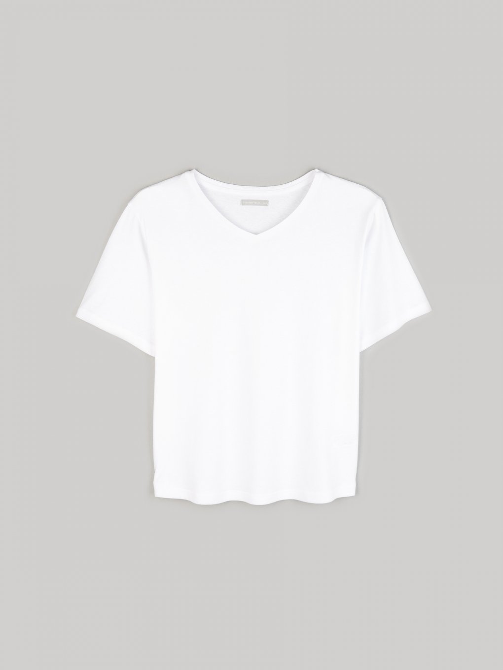 Základné bavlnené tričko s krátkym rukávom s výstrihom dámske plus size