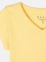 Základné elastické basic tričko s véčkovým výstrihom