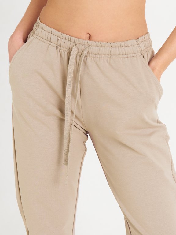 Basic sweatpants with pockets