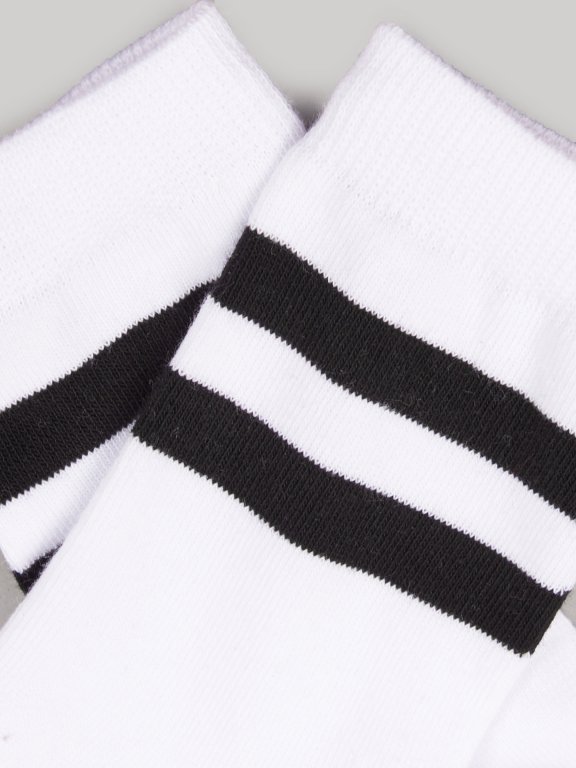 Crew sock with stripes