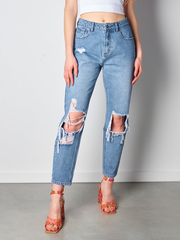 Regular jeans with damages