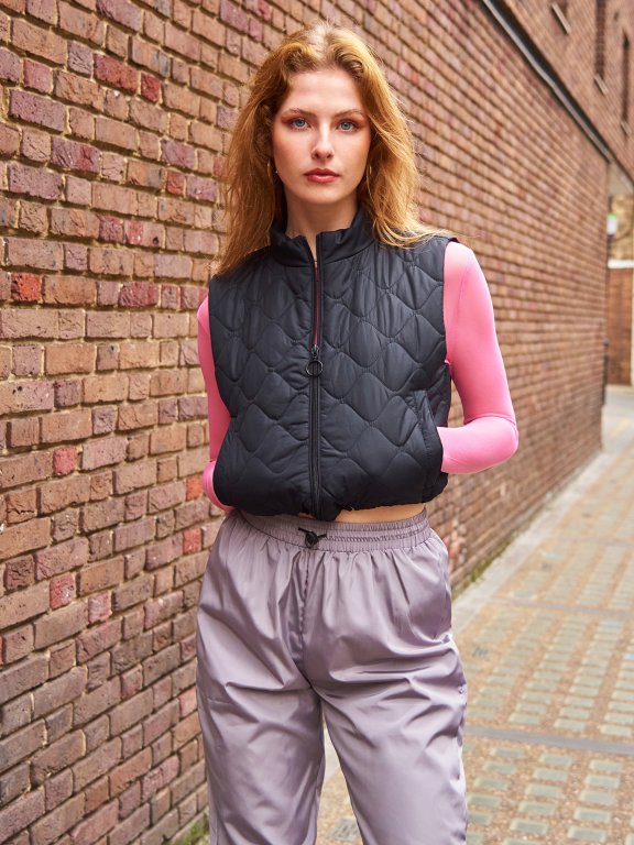 Cropped quilted vest