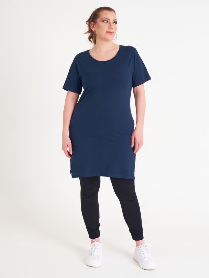 Plus size basic longline cotton short sleeve t-shirt with side slits