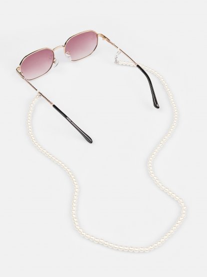 Sunglasses chain
