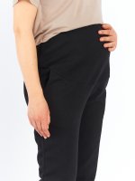 Ciążowe spodnie dresowe w jednolitym kolorze