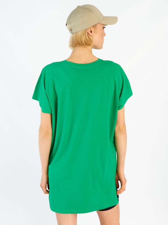 Basic longline t-shirt with pocket and side slits