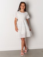 Dievčenské šaty z madeiry s krátkym rukávom