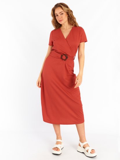 Jednofarebné elastické midi šaty