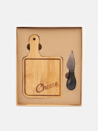 Set of cheese cutting board and knife