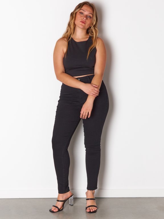 Basic plus size skinny jeans without front pockets