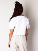 Basic krótki t-shirt z niewykończonym brzegiem