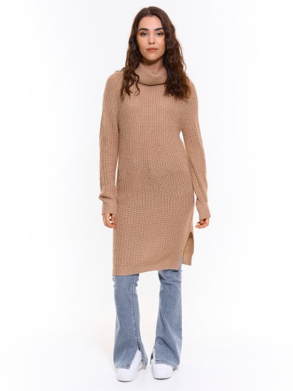 Long ribbed roll neck pullover