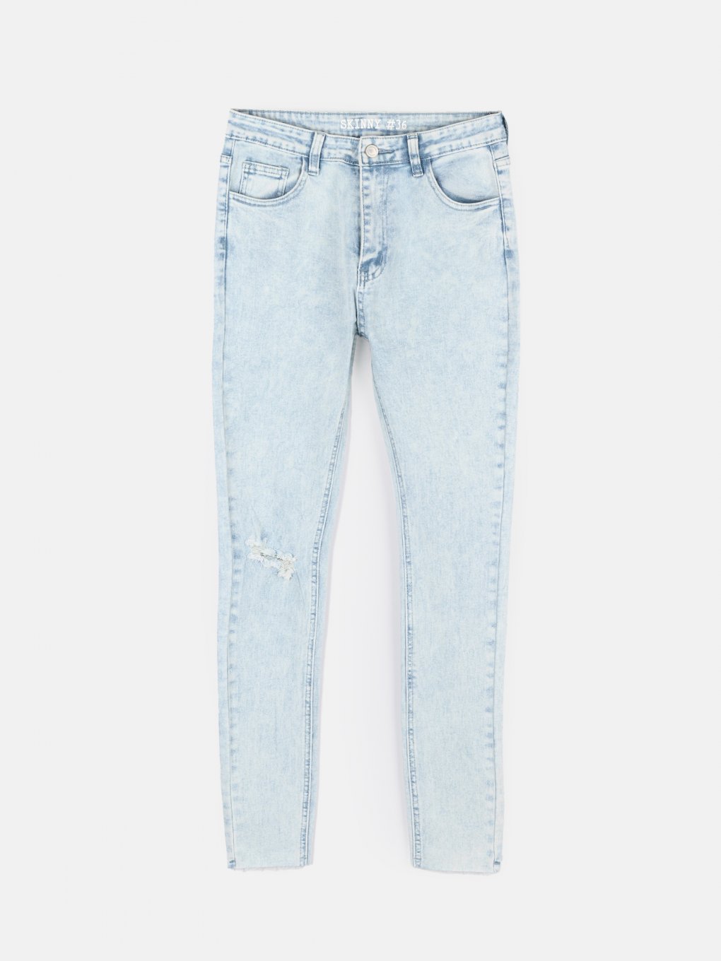 Distressed skinny jeans
