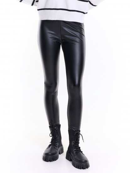 Faux leather skinny trousers