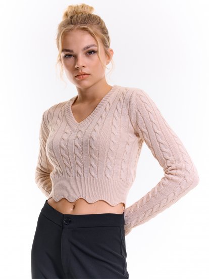 V-neck cable-knit cropped jumper