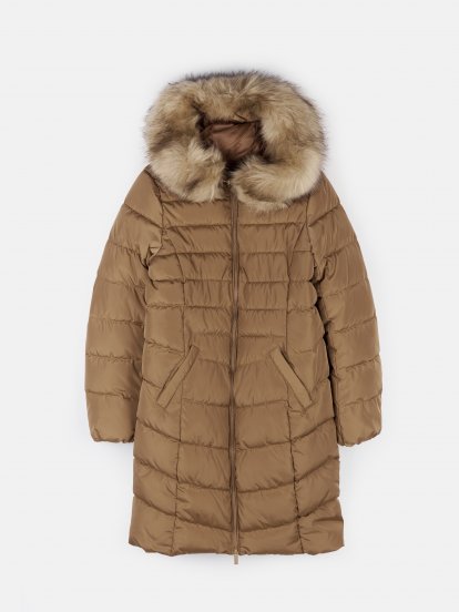 Hosszított steppelt téli kabát bundával