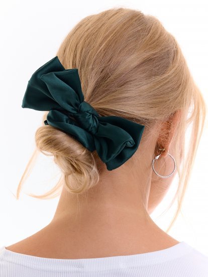 Satin rubber band with bow