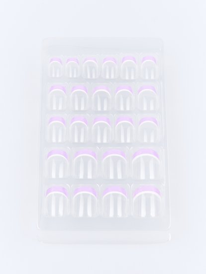 French manicure artificial nails