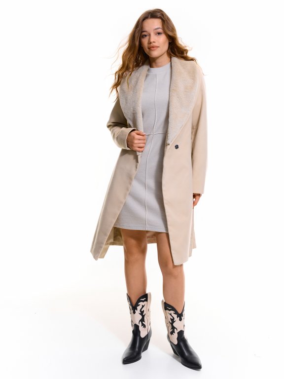 Robe coat with faux fur