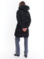 Prodloužená prošívaná zimní bunda s umělým kožíškem