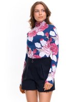 Soft printed roll neck