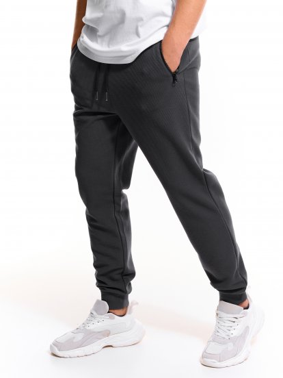 Structured sweatpants