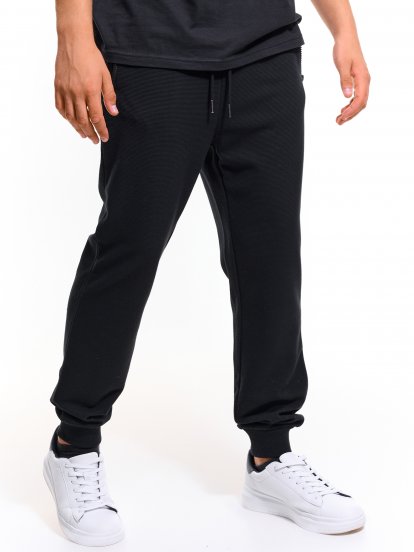 Structured sweatpants