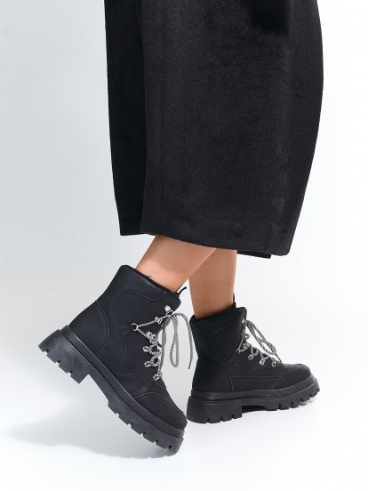 Ankle lace up boots
