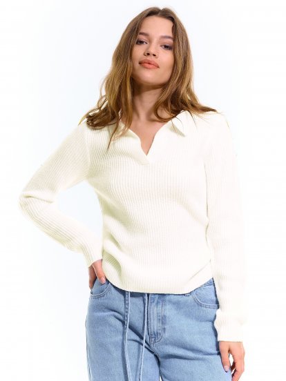 Žebrovaný pulovr s polo límcem