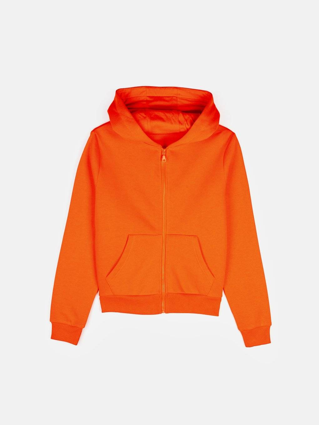 Basic zip-up hoodie with kangaroo pocket