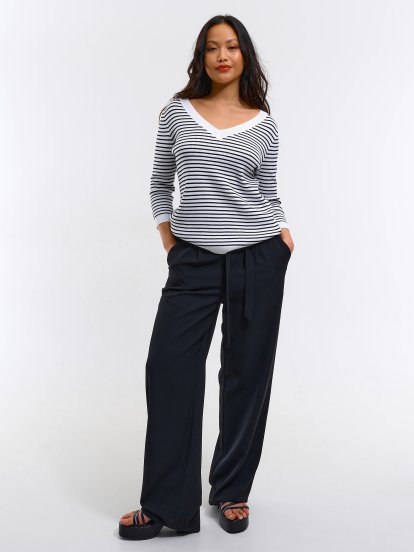 Striped pullover with 3/4 sleeves