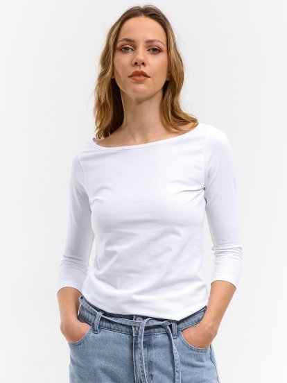 Basic 3/4 sleeve t-shirt with