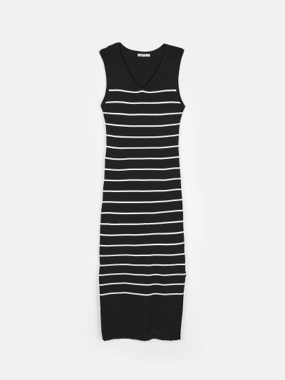 Ladies striped dress without sleeves