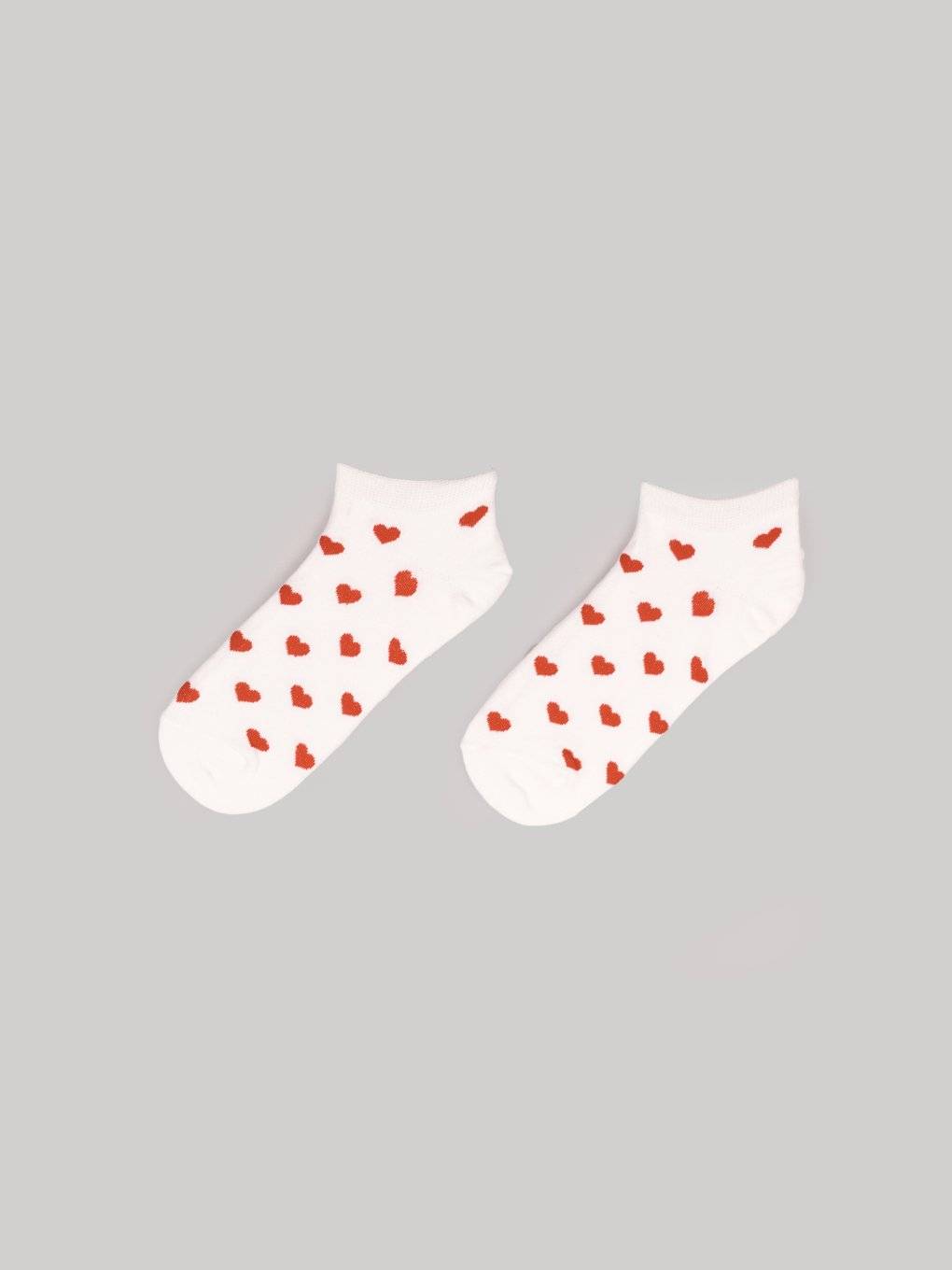 Crew socks with heart pattern