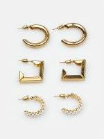Set of basic earrings