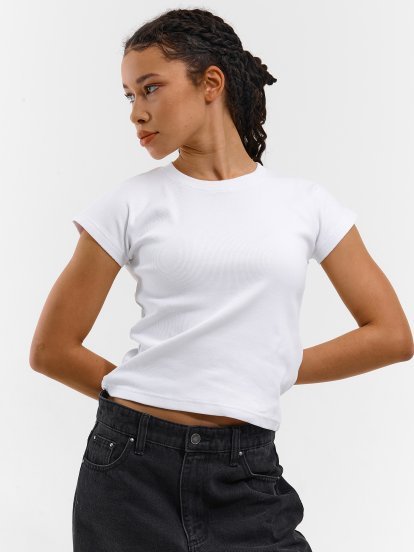 Basic kurzes elastisches T-Shirt