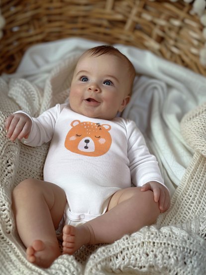 Cotton baby bodysuit with bear print