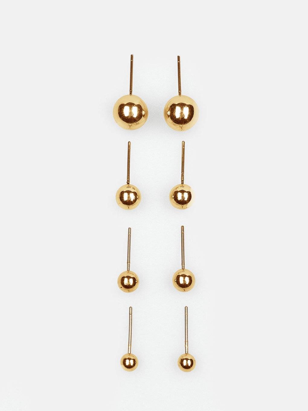 Set of basic metallic earrings